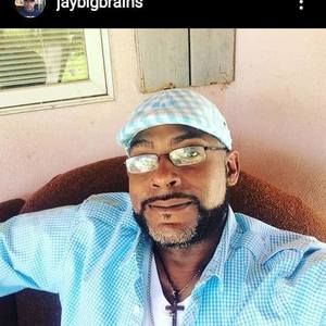 Meet your Posher, Kenneth